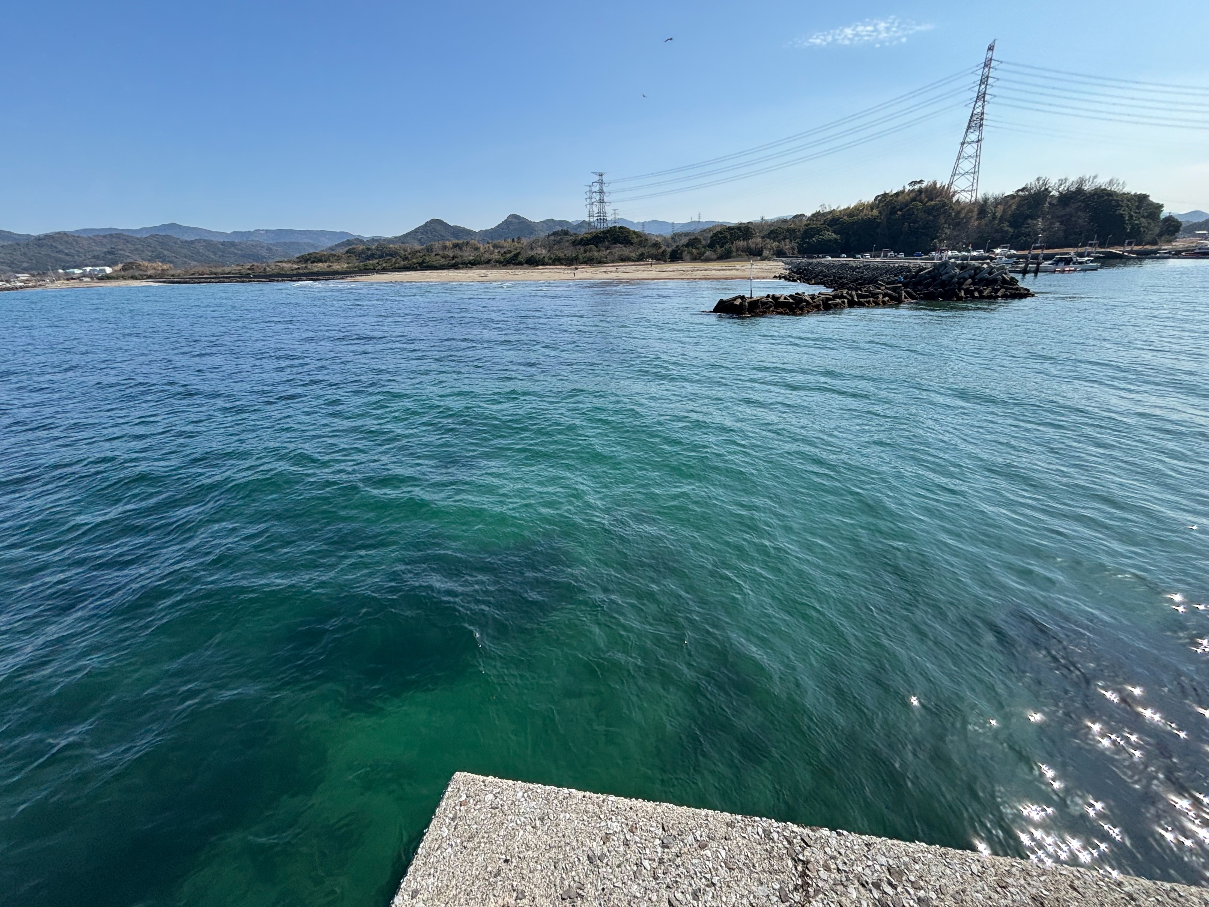 細新波止 - 7月ごろからのキス釣りは砂浜からのほうが良い。